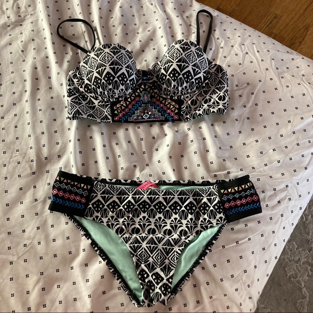 Bikini